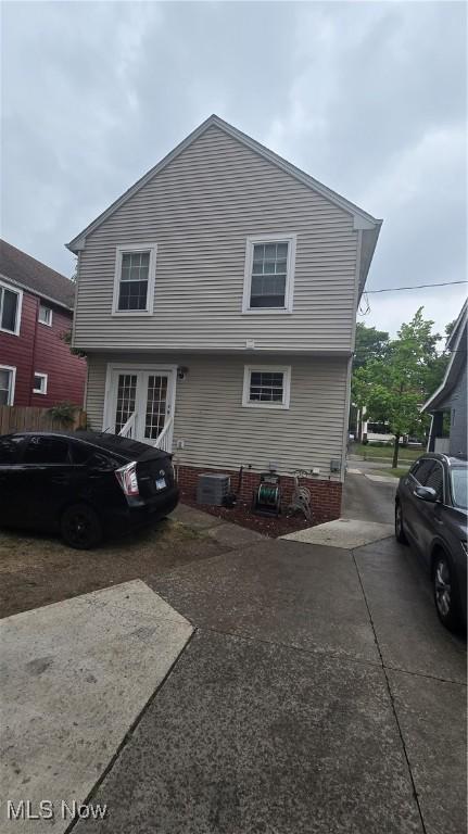 853 Helmsdale Rd, Cleveland Heights, OH 44112 - photo 7
