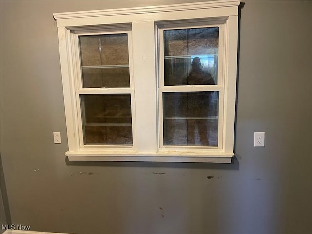 7505 Elton Ave, Cleveland, OH 44102 - photo 20