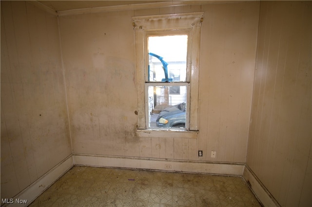 6110 Fullerton Ave, Cleveland, OH 44105 - photo 11