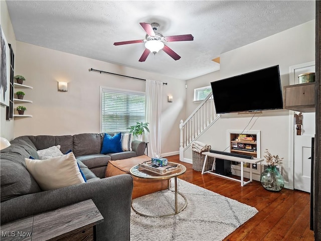 1727 Randall Rd, Cleveland, OH 44113 - photo 12