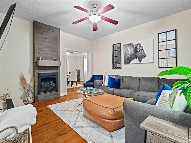 1727 Randall Rd, Cleveland, OH 44113 - photo 13