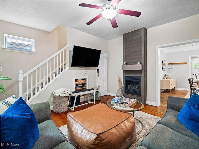 1727 Randall Rd, Cleveland, OH 44113 - photo 15