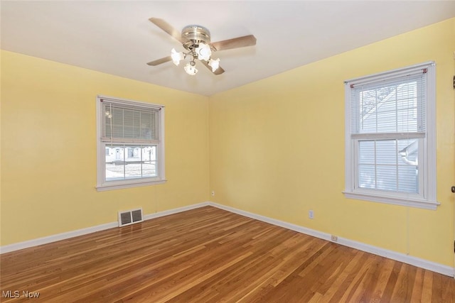 9414 Pinegrove Ave, Parma, OH 44129 - photo 12