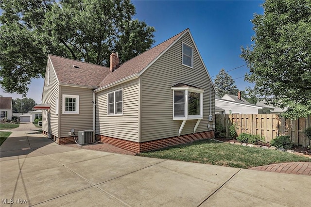 9414 Pinegrove Ave, Parma, OH 44129 - photo 31