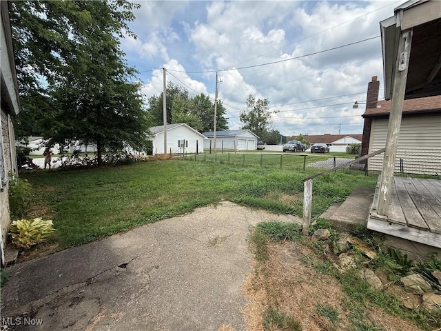 213 E 11th St, Uhrichsville, OH 44683 - photo 5