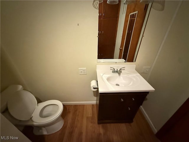 213 E 11th St, Uhrichsville, OH 44683 - photo 14