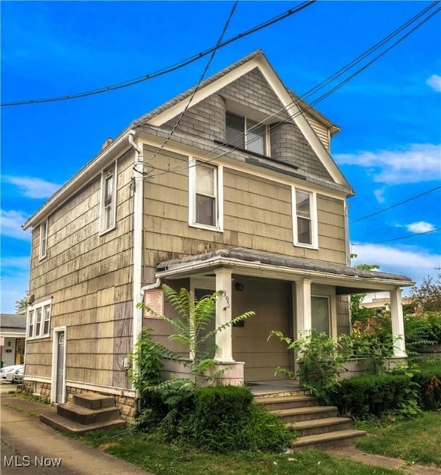 396 Sumner St, Akron, OH 44304 - photo 2