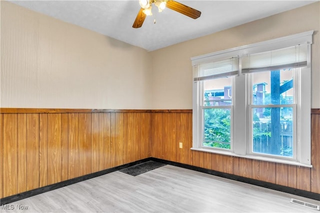 396 Sumner St, Akron, OH 44304 - photo 7