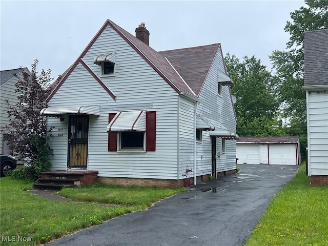3865 Lee Heights Blvd, Cleveland, OH 44128 - photo 2
