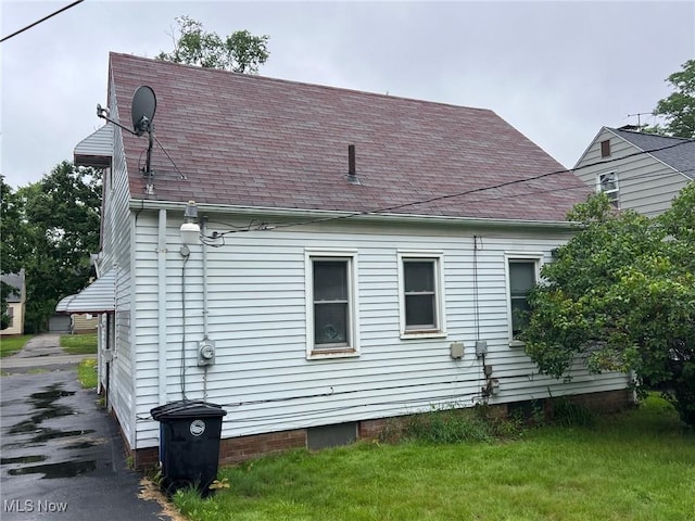 3865 Lee Heights Blvd, Cleveland, OH 44128 - photo 6