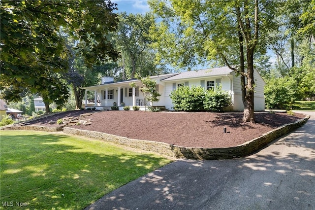 7635 Ravine Dr NW, North Canton, OH 44720 - photo 2