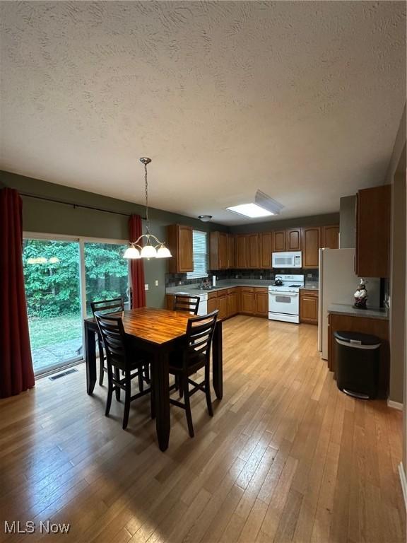38464 Renwood Ave, Avon, OH 44011 - photo 3