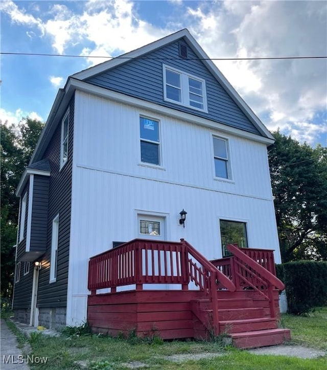 949 Raymond St, Akron, OH 44307 - photo 1