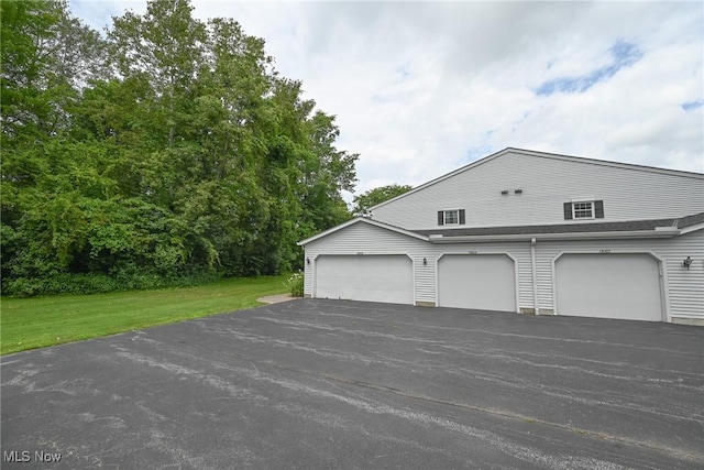 17672 Eastbrook Trl, Chagrin Falls, OH 44023 - photo 26