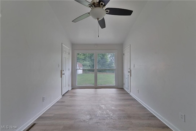 476 Blossom Ave, Campbell, OH 44405 - photo 10