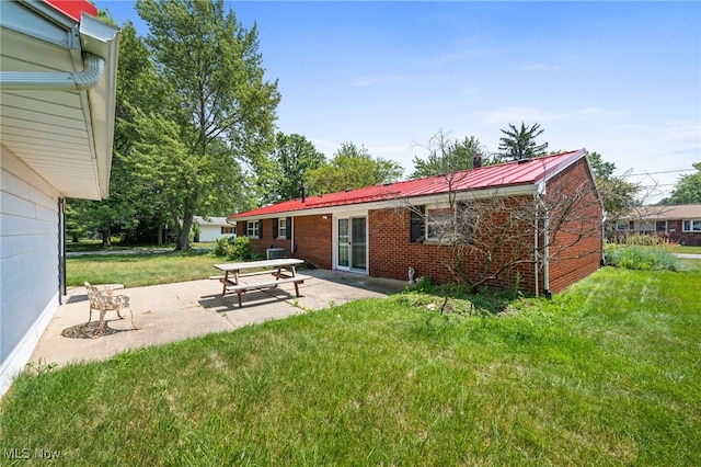 822 Howard St, Elyria, OH 44035 - photo 20