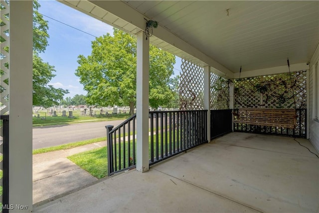 37 4th St NE, Navarre, OH 44662 - photo 6