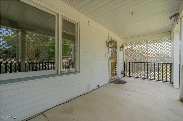 37 4th St NE, Navarre, OH 44662 - photo 7