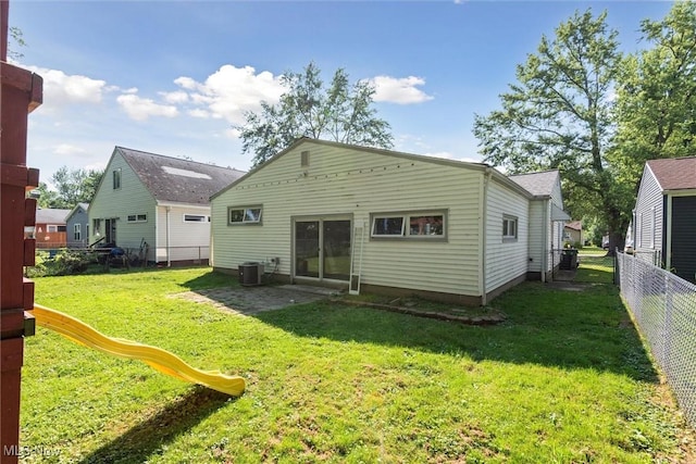 33894 Lawton Ave, Eastlake, OH 44095 - photo 37