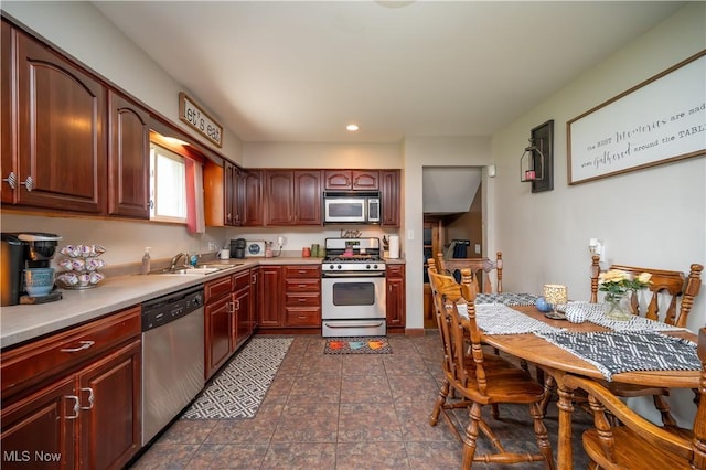 519 Blossom Ave, Campbell, OH 44405 - photo 8