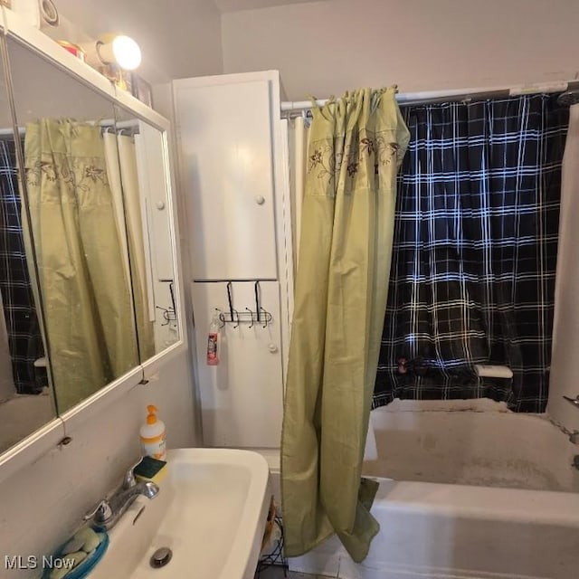 12718 Holborn Ave, Cleveland, OH 44105 - photo 5