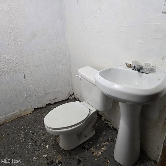 12718 Holborn Ave, Cleveland, OH 44105 - photo 6