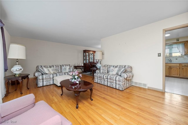 5632 Pinnacle Park Dr, Seven Hills, OH 44131 - photo 4