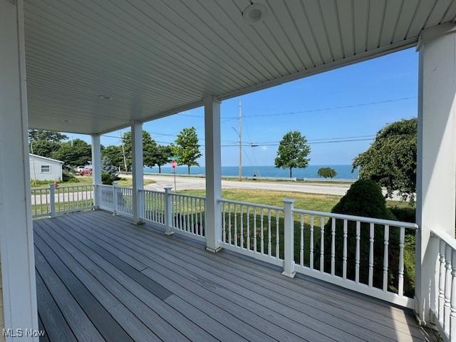 38332 N Beachview Rd, Willoughby, OH 44094 - photo 31