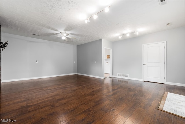 5470 Airwood Dr, Zanesville, OH 43701 - photo 17