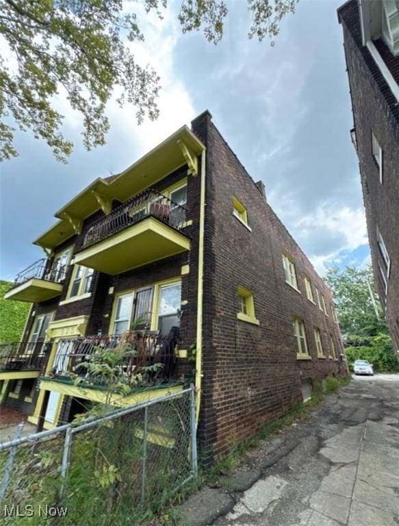 3447 E 140th St, Cleveland, OH 44120 - photo 5