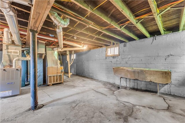 14106 Sylvia Ave, Cleveland, OH 44110 - photo 29