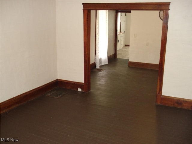 74 W Walnut St, Jefferson, OH 44047 - photo 3