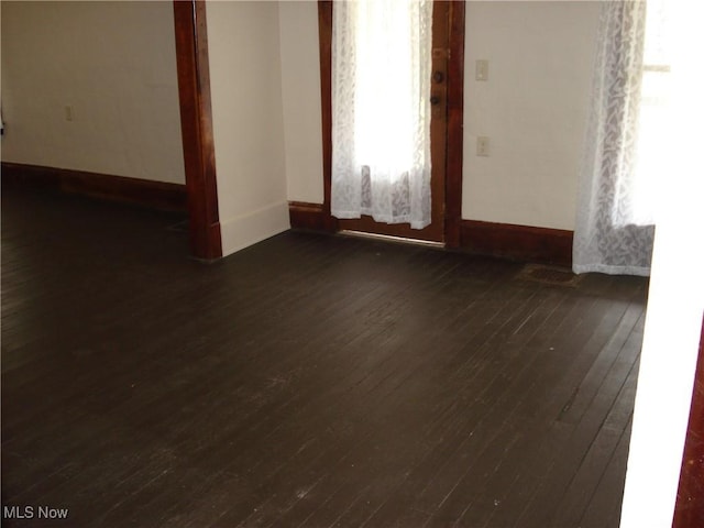 74 W Walnut St, Jefferson, OH 44047 - photo 8