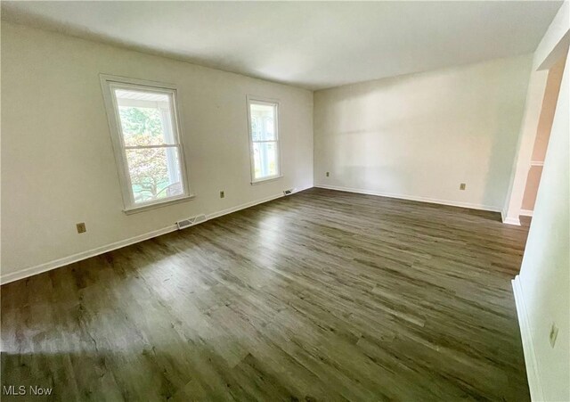 405 Naples Dr, Elyria, OH 44035 - photo 6