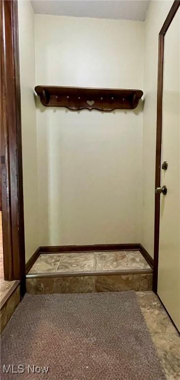 405 Naples Dr, Elyria, OH 44035 - photo 22
