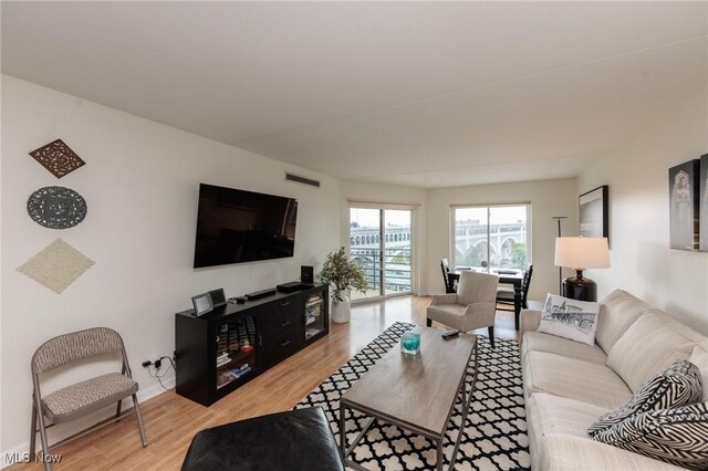 1444 W 10th St Unit 405, Cleveland, OH 44113 - photo 2