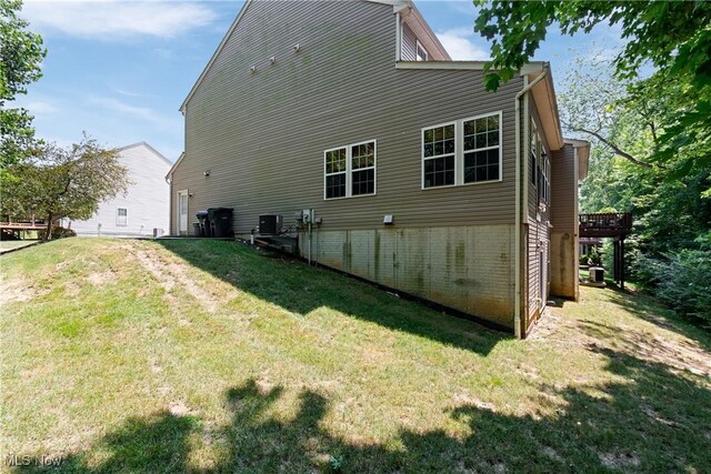 1568 Wellingshire Cir, Cuyahoga Falls, OH 44221 - photo 30
