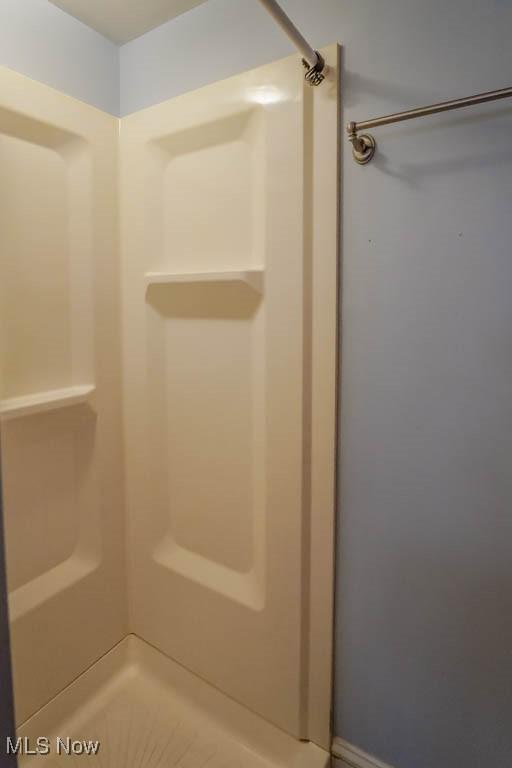 827 9th St NE, Massillon, OH 44646 - photo 27