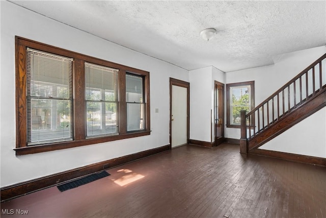 889 Fess Ave, Akron, OH 44307 - photo 8