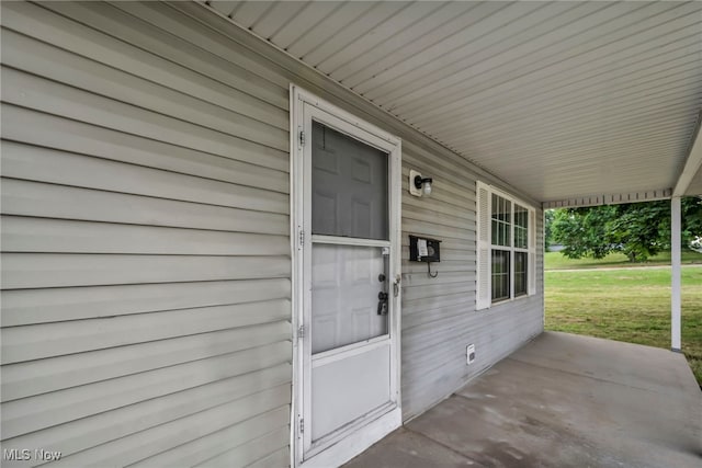 142 S Seneca Ave, Alliance, OH 44601 - photo 3