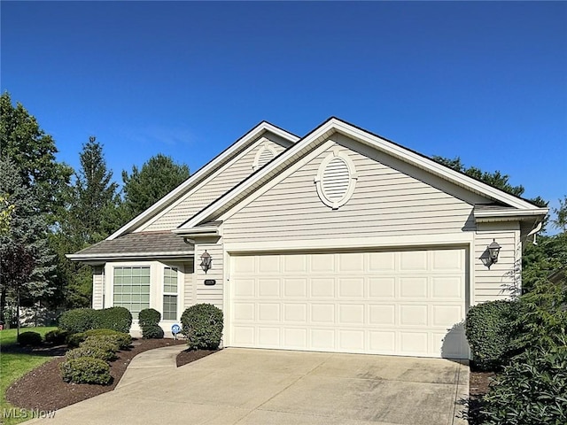 15579 Oak Hollow Ln, Strongsville, OH 44149 - photo 1