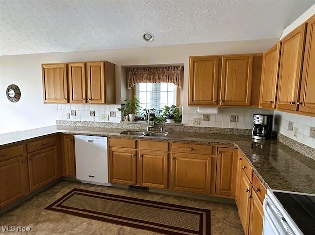 15579 Oak Hollow Ln, Strongsville, OH 44149 - photo 29