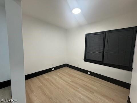 7728 Colgate Ave, Cleveland, OH 44102 - photo 21