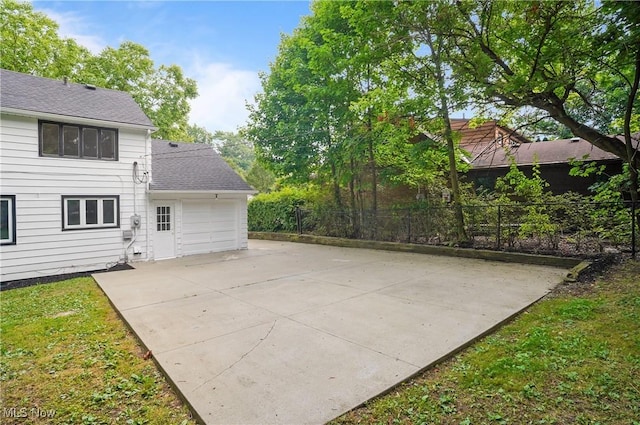 20950 Halworth Rd, Shaker Heights, OH 44122 - photo 38