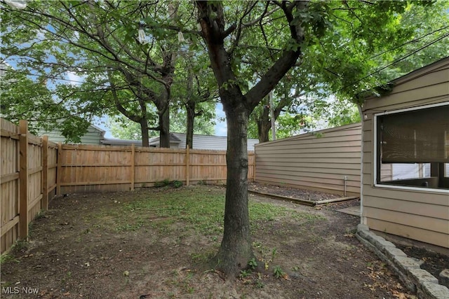 635 E 261st St, Euclid, OH 44132 - photo 3