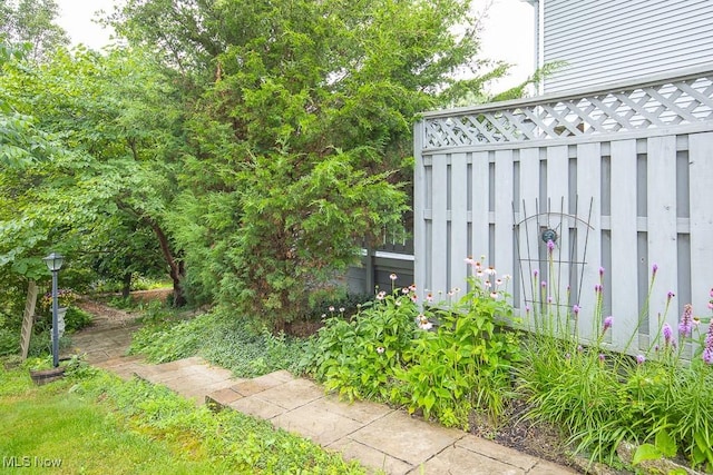 2276 Sandalwood Dr, Twinsburg, OH 44087 - photo 46