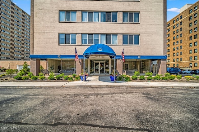 12520 Edgewater Dr Unit 210, Lakewood, OH 44107 - photo 2