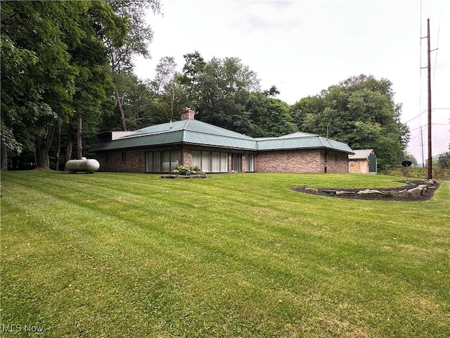 7434 Fenton Rd N, North Bloomfield, OH 44450 - photo 2