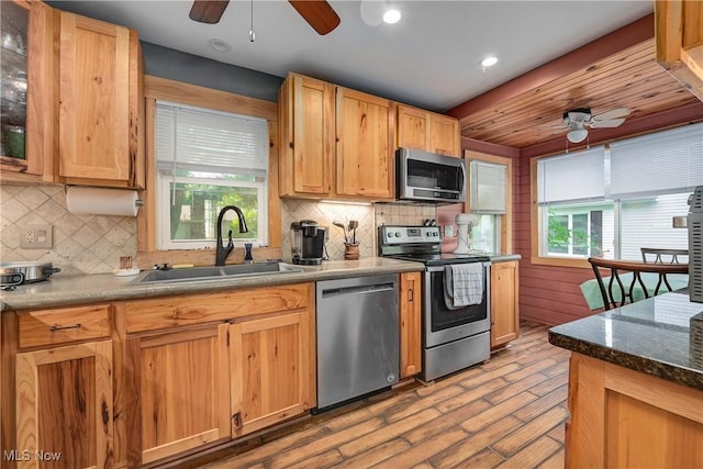 780 Minerva St, Amherst, OH 44001 - photo 10