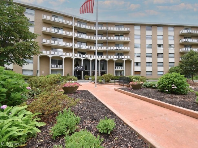 3400 Wooster Rd Unit 405, Rocky River, OH 44116 - photo 3